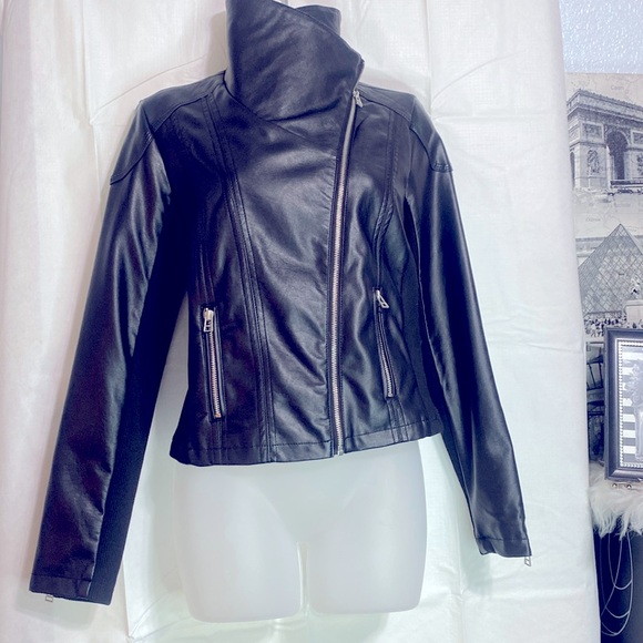 NEW NWT Thread & Supply Pleather Zippered Jacket — size S/M 💃🏻🔥 - Picture 1 of 4